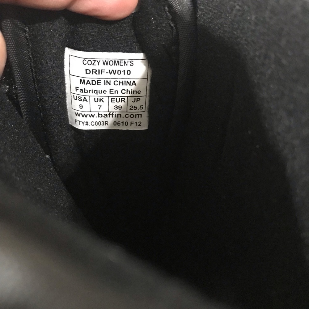 Baffin Women's Black Insulated Winter Boots Size 9 - Picture 5 of 6